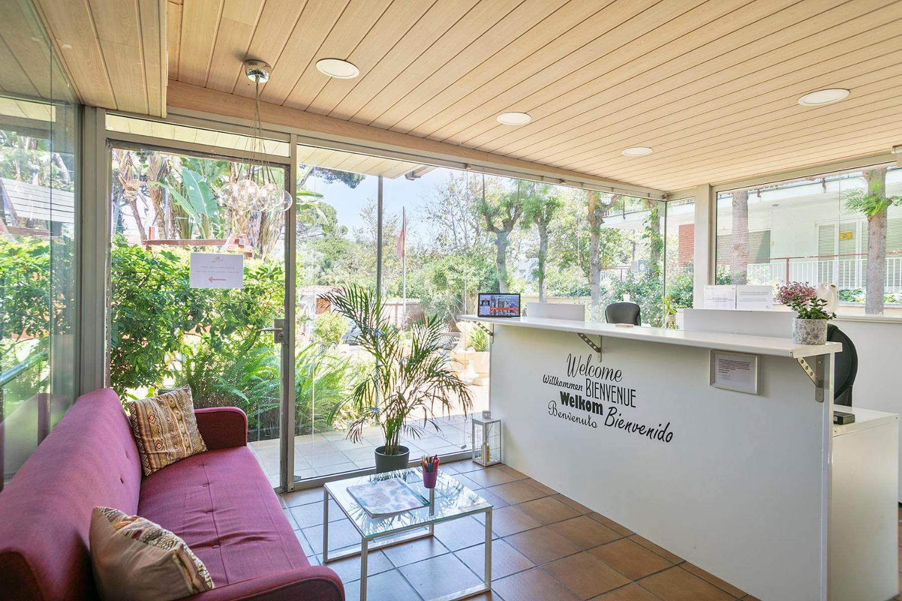Apartamentos Velor Castelldefels Εξωτερικό φωτογραφία