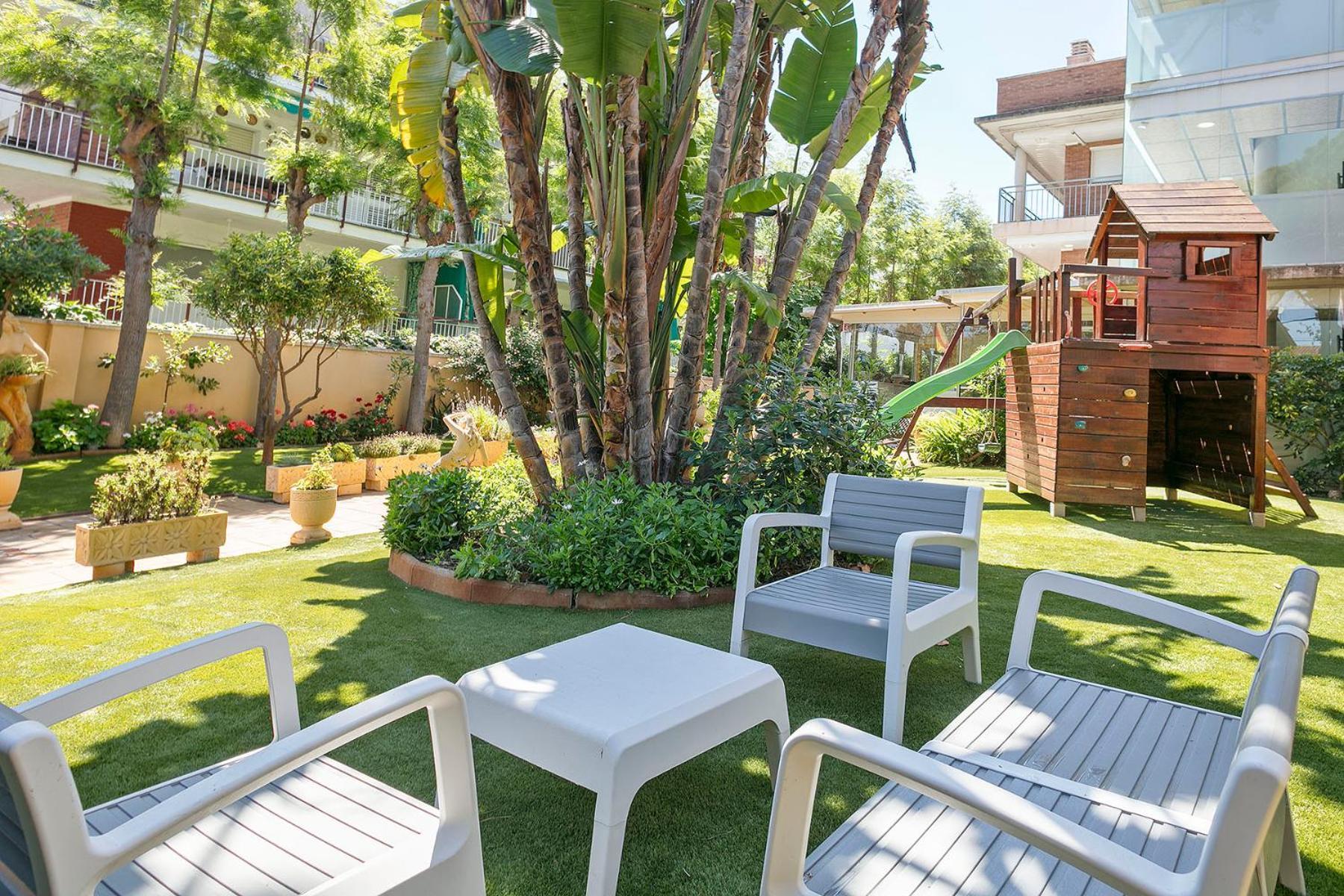 Apartamentos Velor Castelldefels Εξωτερικό φωτογραφία