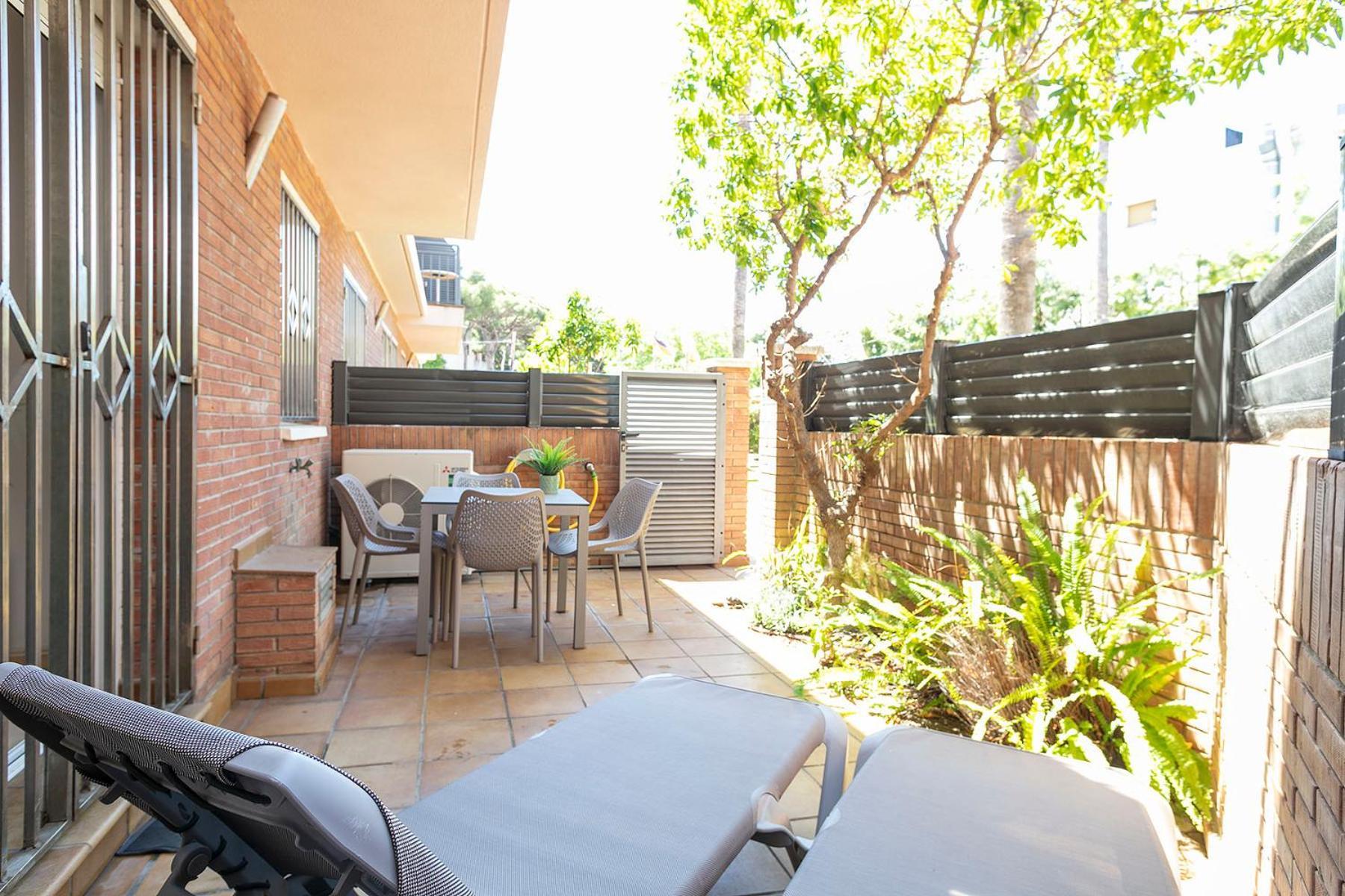 Apartamentos Velor Castelldefels Εξωτερικό φωτογραφία