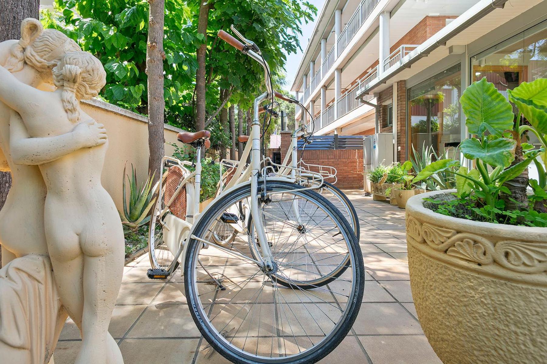 Apartamentos Velor Castelldefels Εξωτερικό φωτογραφία