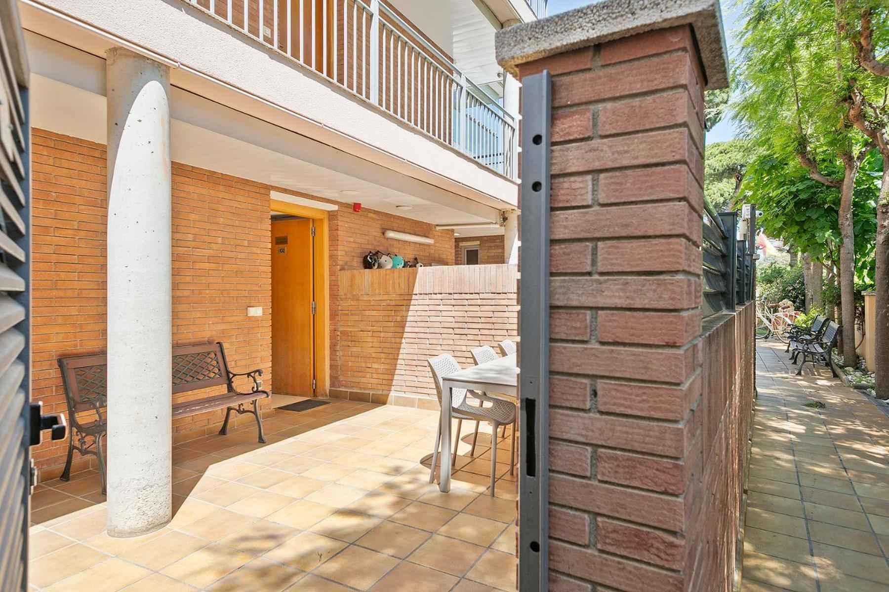 Apartamentos Velor Castelldefels Εξωτερικό φωτογραφία