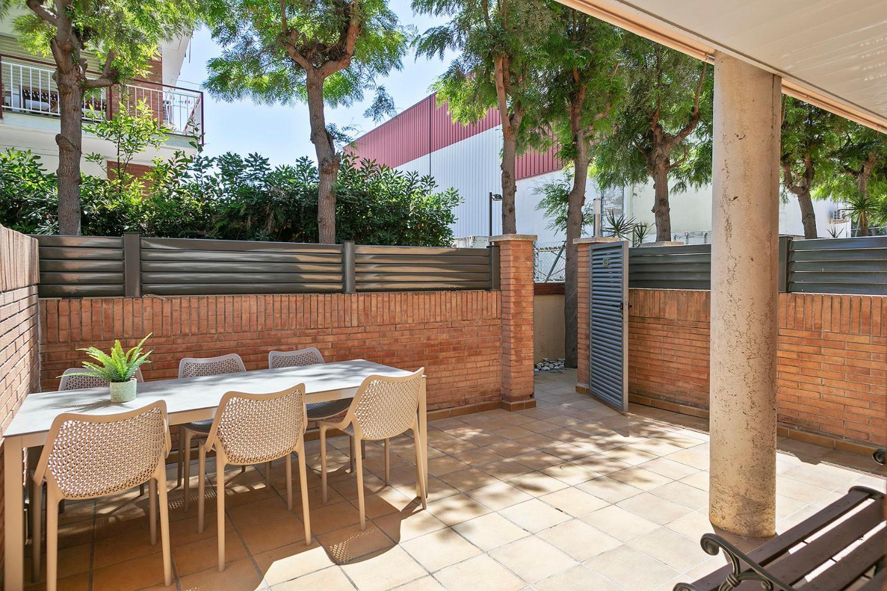 Apartamentos Velor Castelldefels Εξωτερικό φωτογραφία